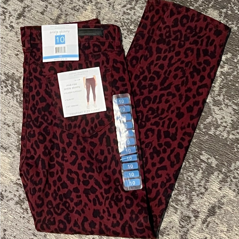 Social Standard Ankle Skinny